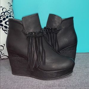 Sbicca Fringe Bootie